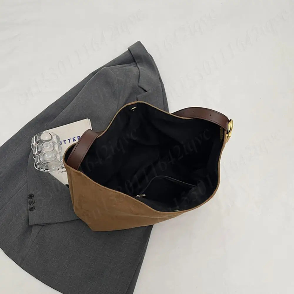 Vintage Women Bag Suede Shoulder Bag Large Capacity Slouchy Crossbody Bag Adjustable Strap Simple Tote Bag Ladies Outdoor Bag