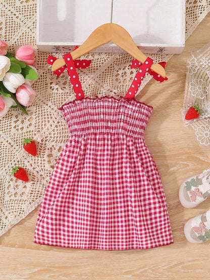 SHEIN Baby Girl Casual Cute Red and White Plaid Strawberry Applique Towel 3D Bowknot Sleeveless Dress, Spring/Summer, for Christmas