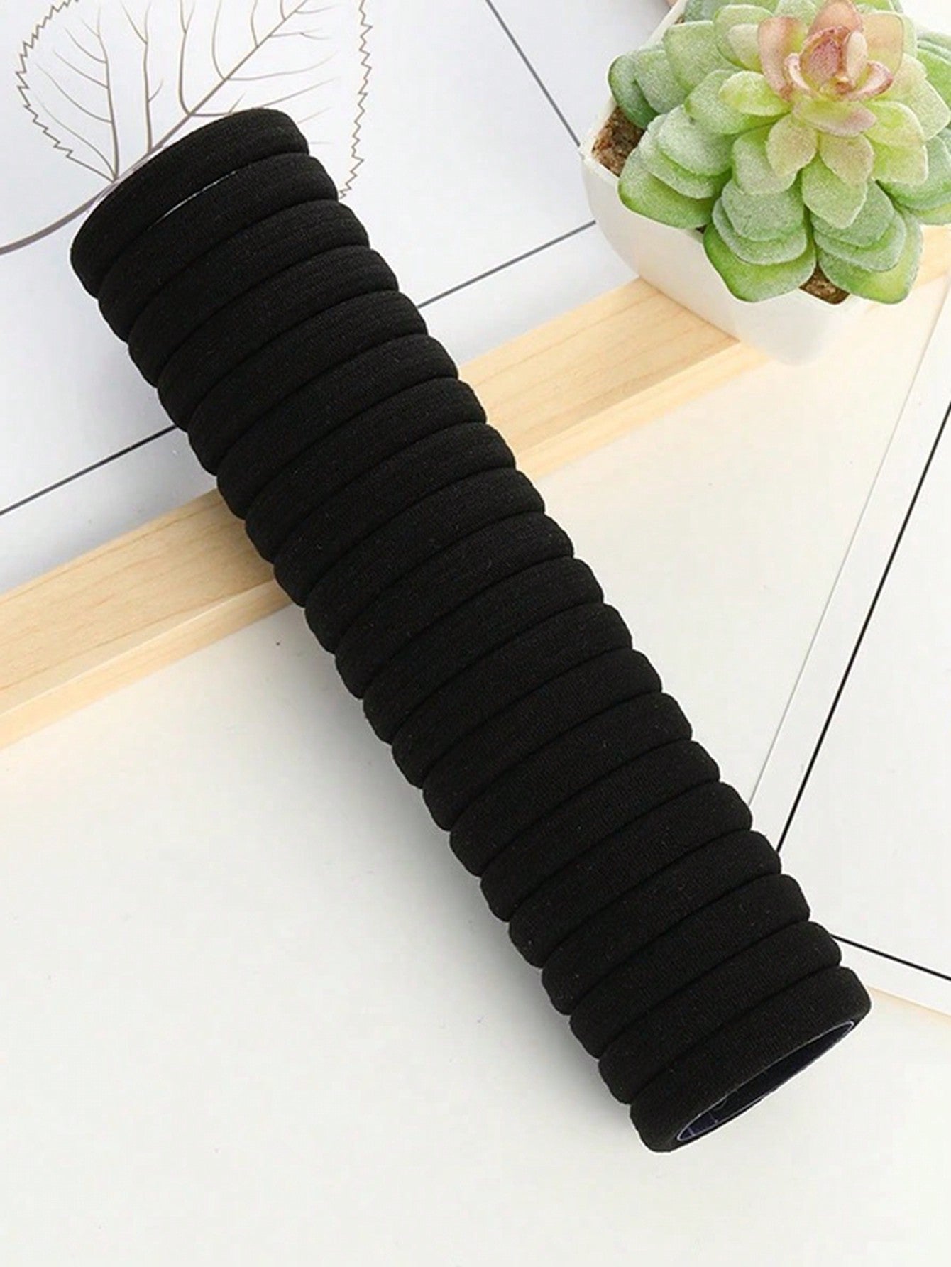 100Pcs Simple Elastic Seamless Hair Ties for Women, Perfect for Daily Use Casual Ponytail Holders Hair Elastics Hair Rubber Bands Scrunchies Hair Rope, Hair Bobbles ,Head Piece